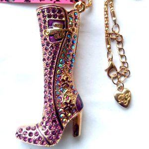 Sexy VIOLET High-Heeled BOOT Aurora Borealis Rhinestone Enamel Pendant Necklace